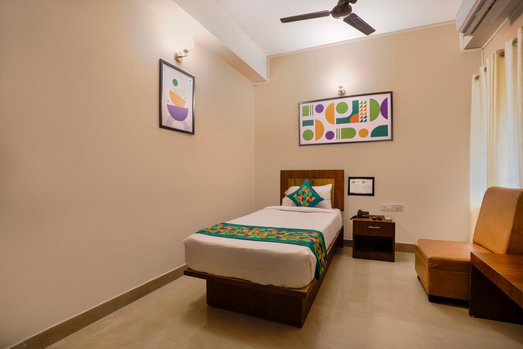 Treebo Urban Oasis Inn Guwahati Exterior foto