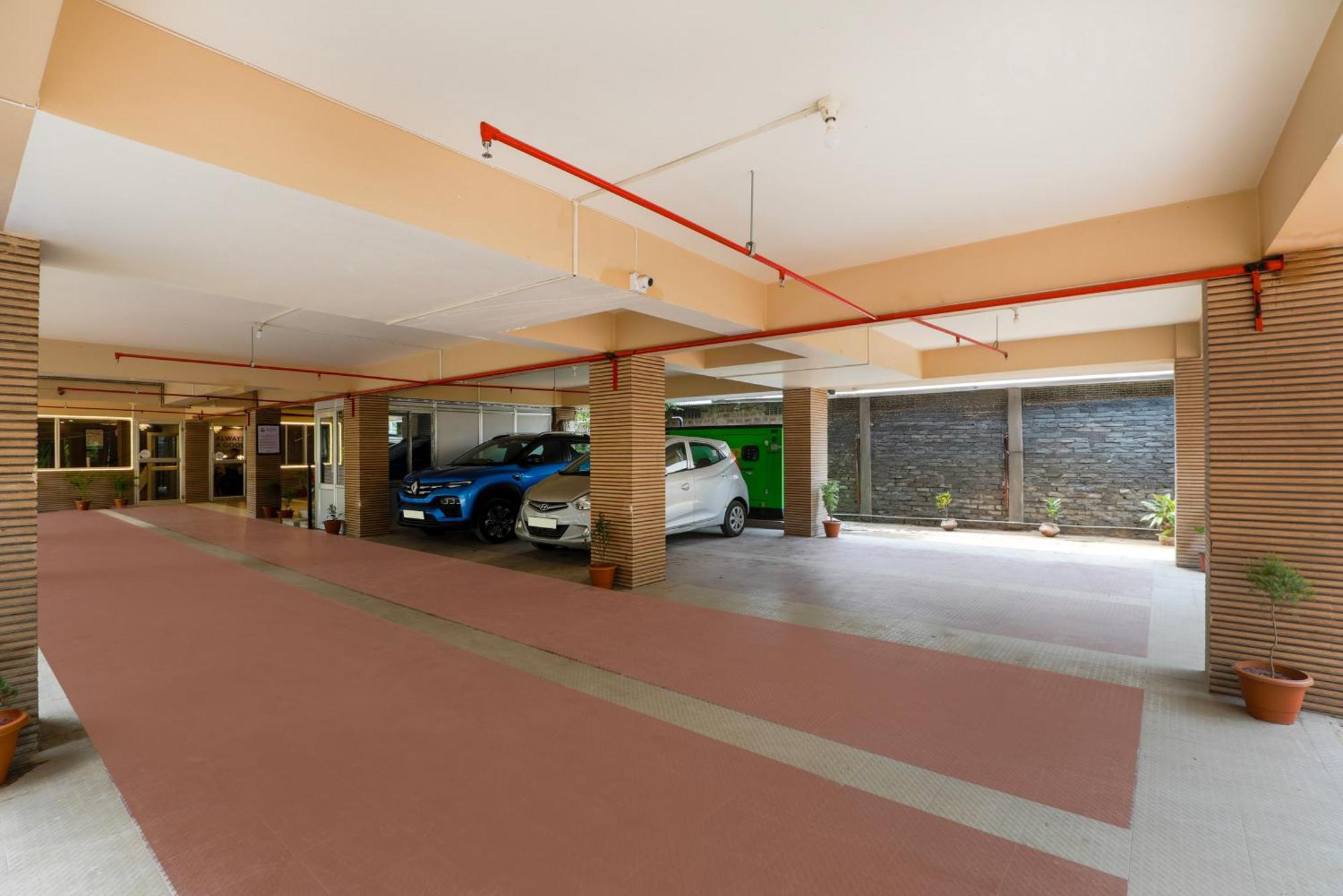 Treebo Urban Oasis Inn Guwahati Exterior foto