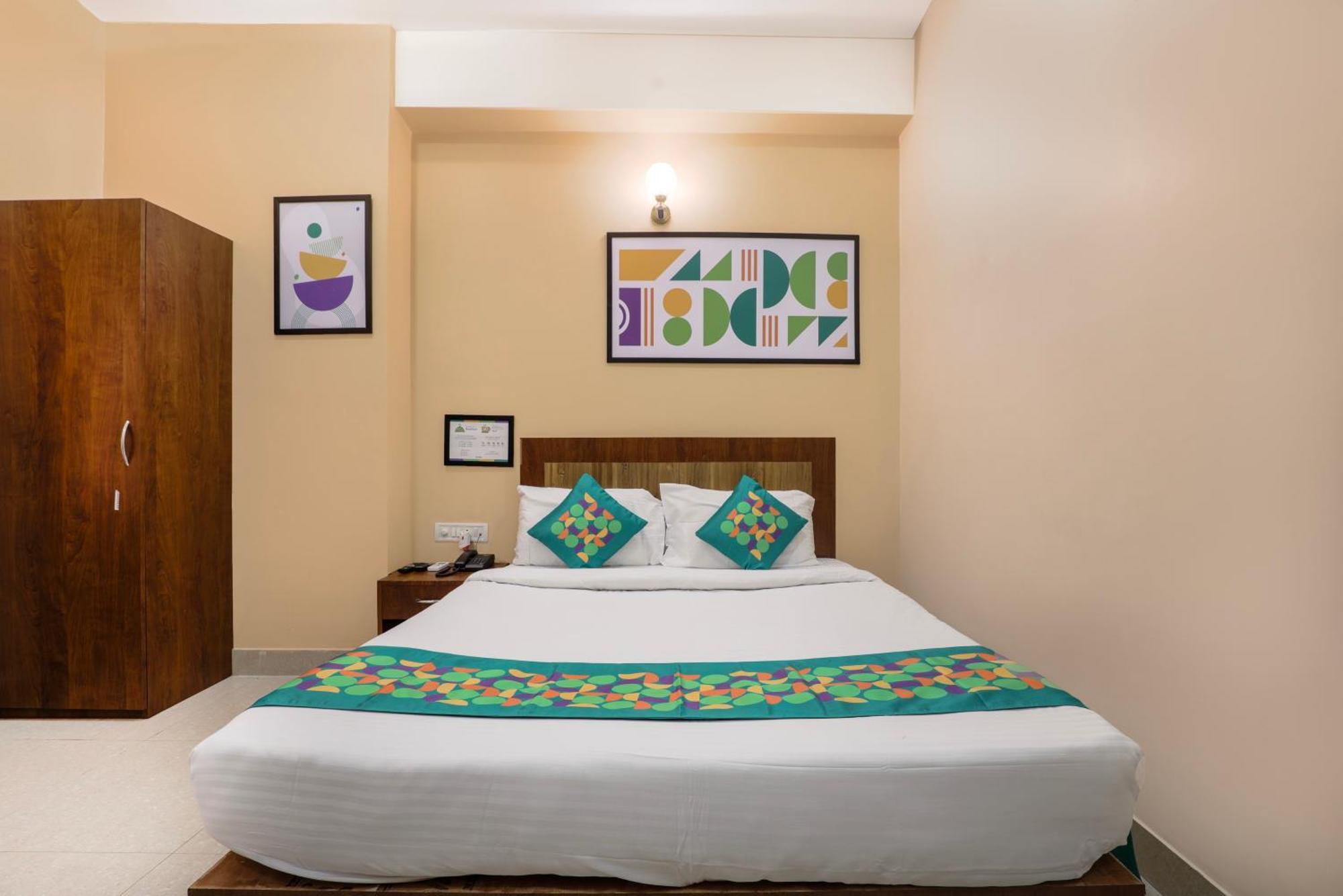 Treebo Urban Oasis Inn Guwahati Exterior foto