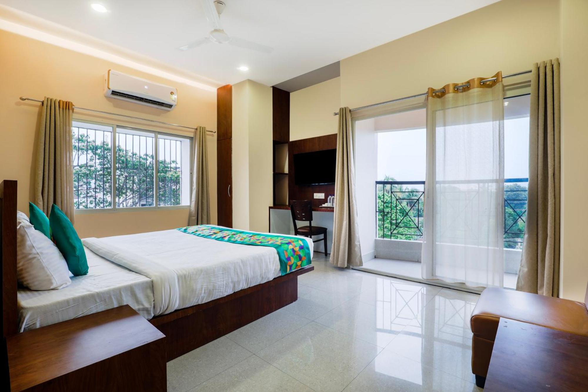 Treebo Urban Oasis Inn Guwahati Exterior foto